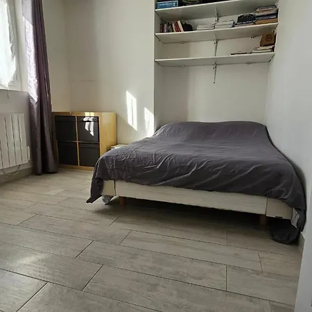 De 2 Avec Balcon Et Wifi A Apartment